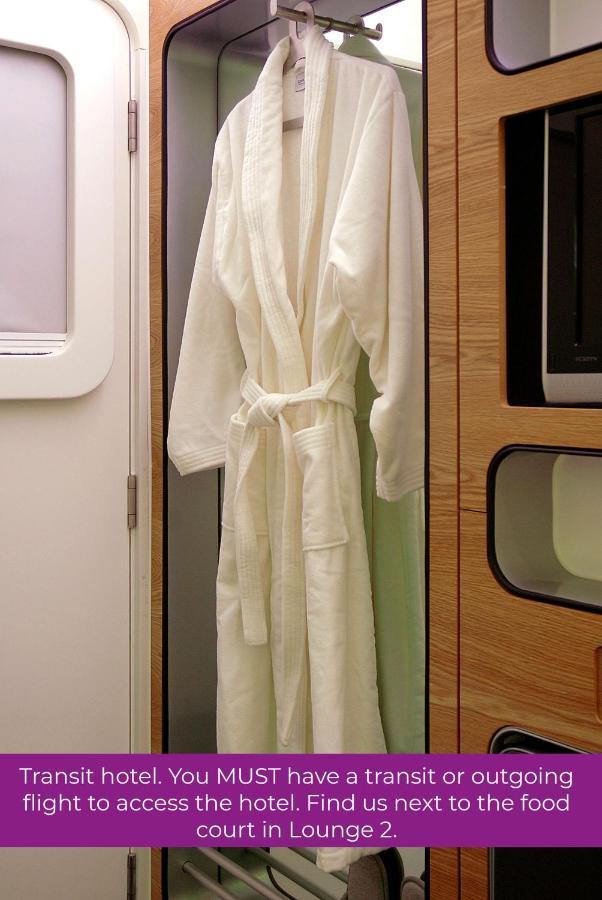 Yotelair Amsterdam Schiphol Transit 3*